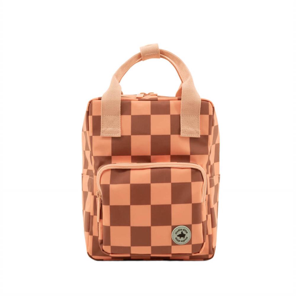 mochila-pequeña-checkerboard-pink-brown-studio-ditte-betina-shop_alz